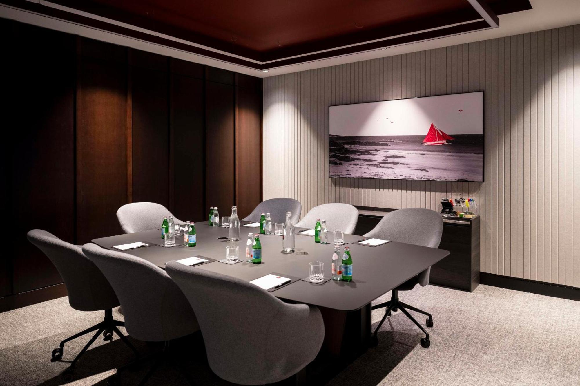 Radisson Red Hotel Galway
